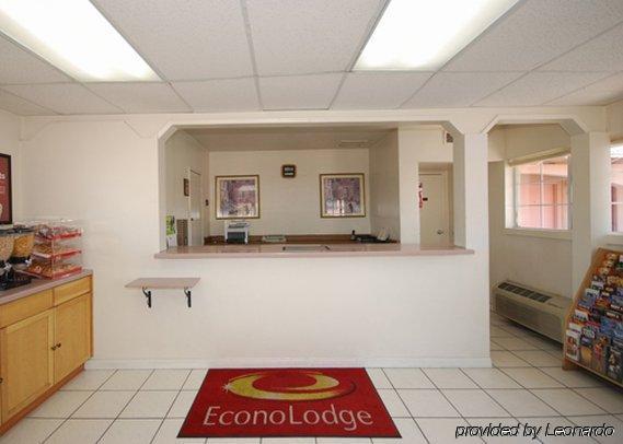 Econo Lodge On Historic Route 66 Barstow Interior photo